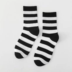 Chaussettes Coréennes CowLaw™ -Mode Coréenne product image 1651765080