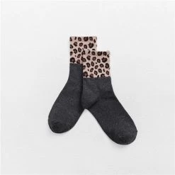 Chaussettes Coréennes Leopard™ 15 Chaussettes Coréennes Leopard™ -Mode Coréenne product image 1674081174
