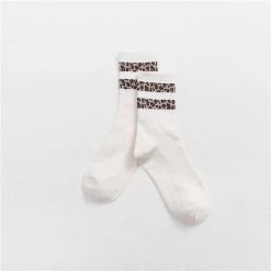 Chaussettes Coréennes Leopard™ 18 Chaussettes Coréennes Leopard™ -Mode Coréenne product image 1674081176
